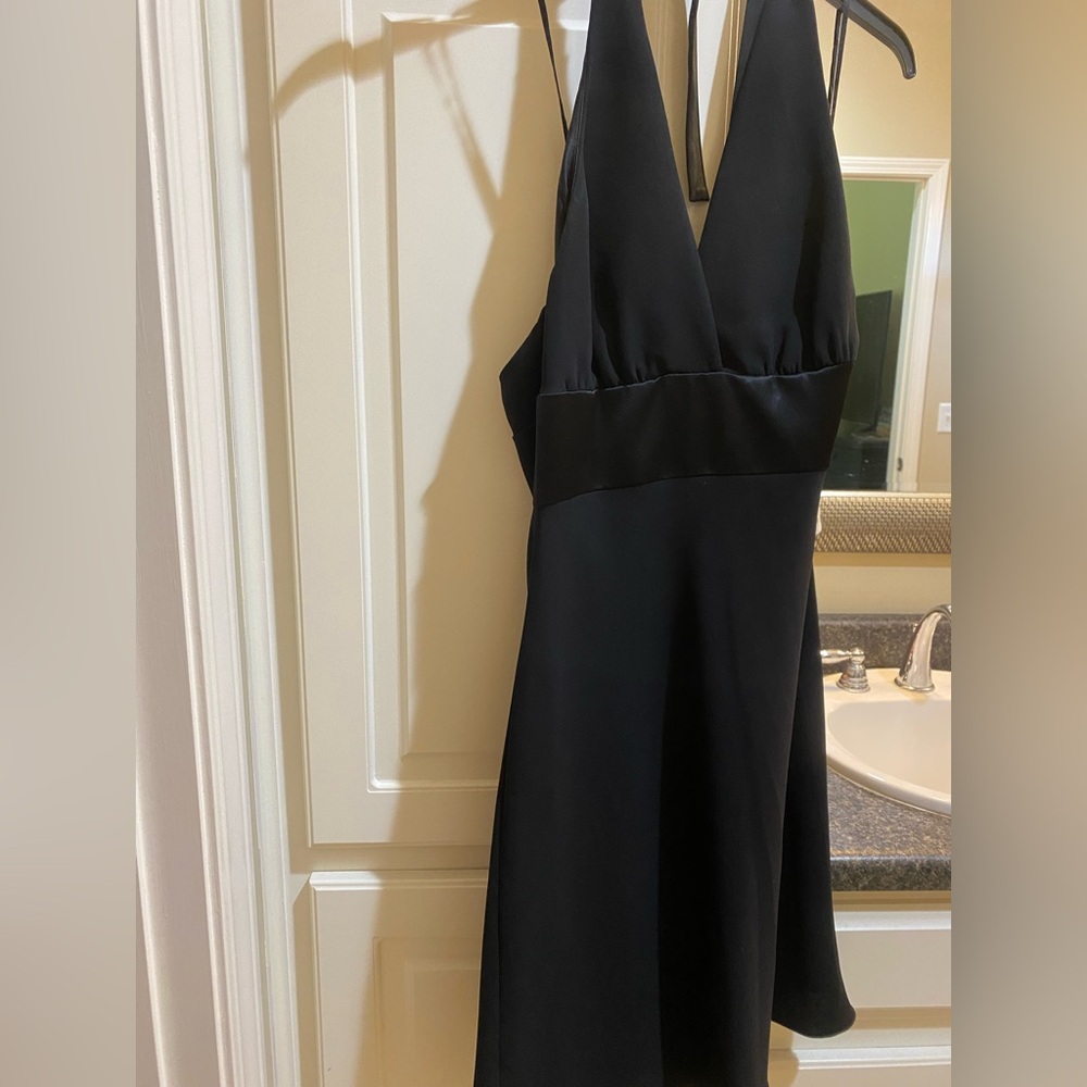 Jones New York Elegant Black Halter Dress